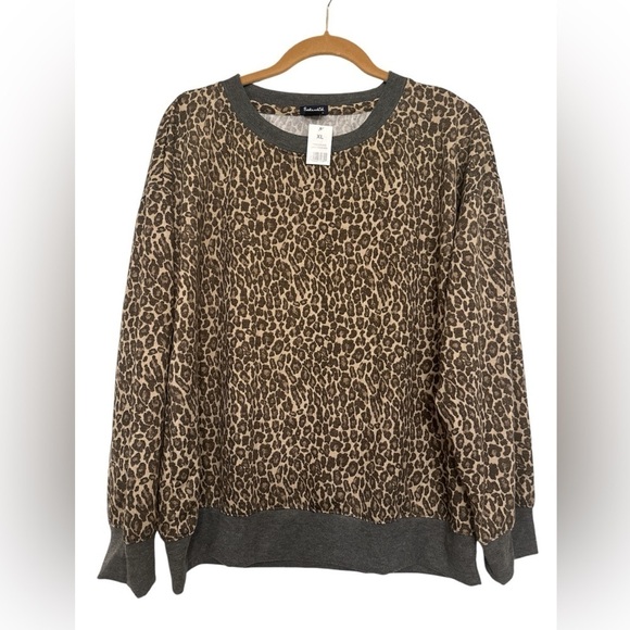 Splendid leopard top NWT size XL‎ cozy lounge sweatshirt top mob wife - Picture 3 of 7